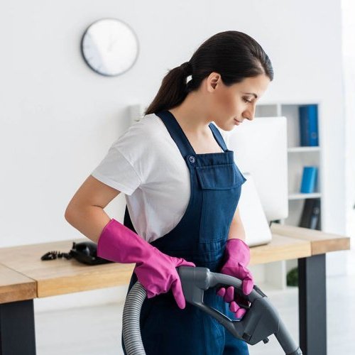 Servizi per Aziende,Pulizia, pulizia di lusso, igiene, brillantezza, sanificazione, cura degli ambienti, splendore, pulizia professionale, ordine, dettagli impeccabili, freschezza, alta qualità, servizio premium, perfezione, benessere, eleganza, comfort, ambiente raffinato, pulizia profonda.